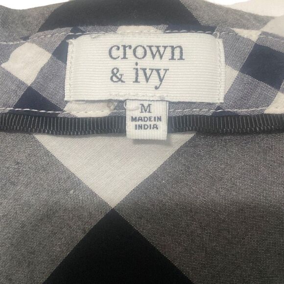 Crown & Ivy Black White Plaid Button Front Roll Tab Sleeve Ladies Shirt Medium - Picture 2 of 7